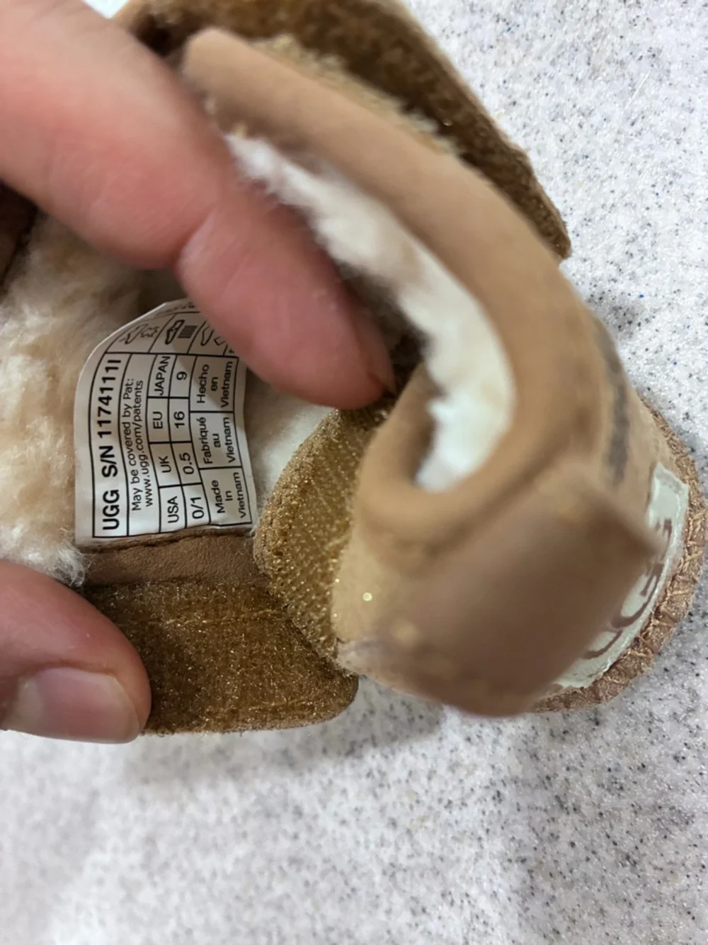 UGG  baby Classic Ultra Mini | Chestnut |  Sz: 0/1 (0-6 months )